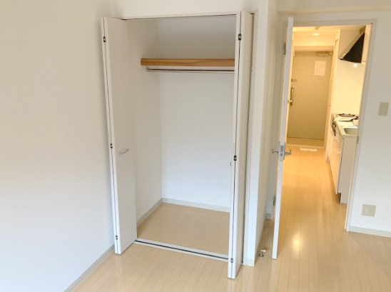 収納　セントラーレビラジオ