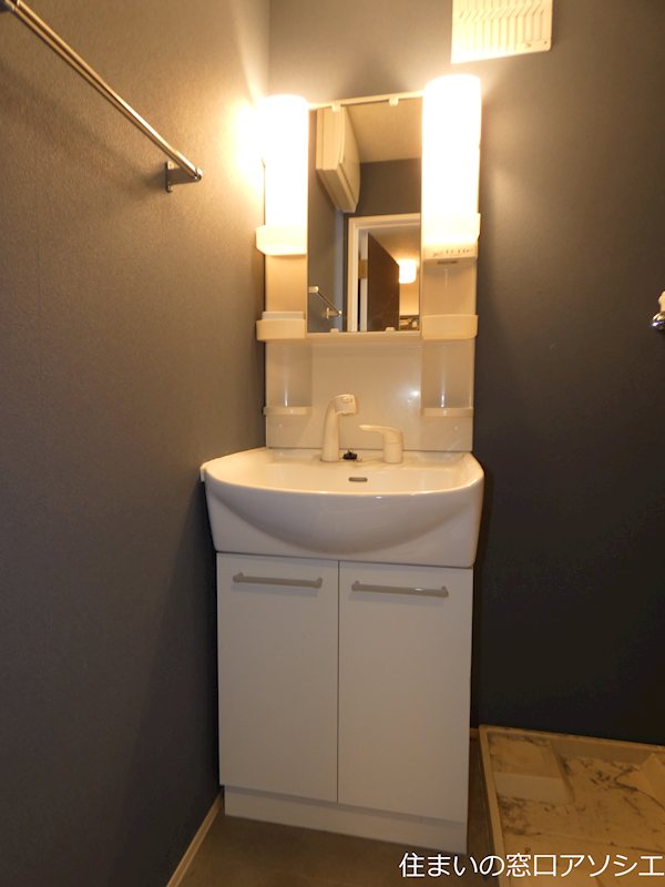 洗面設備　シャンプードレッサー