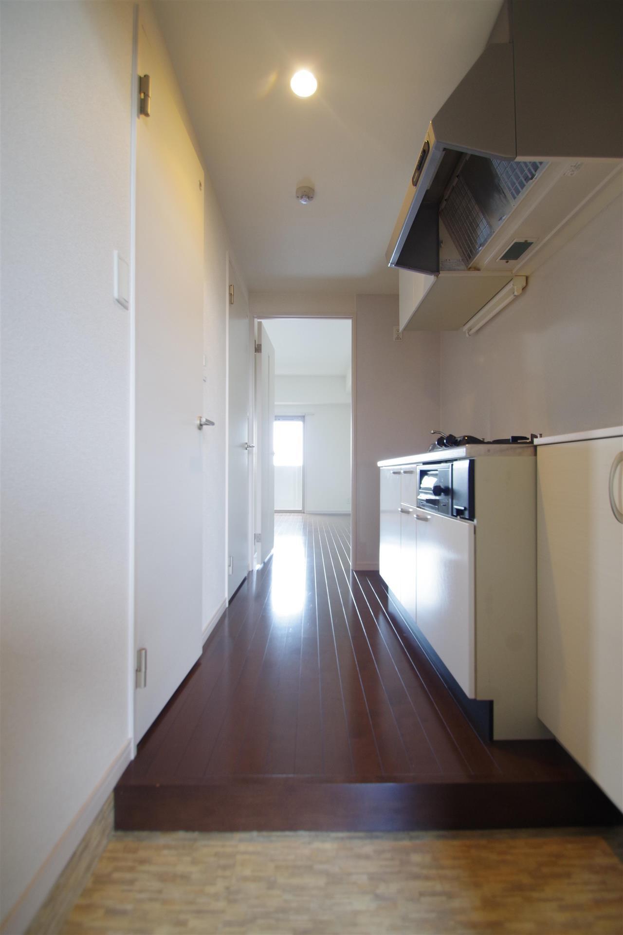 玄関　同タイプ別室の写真です。