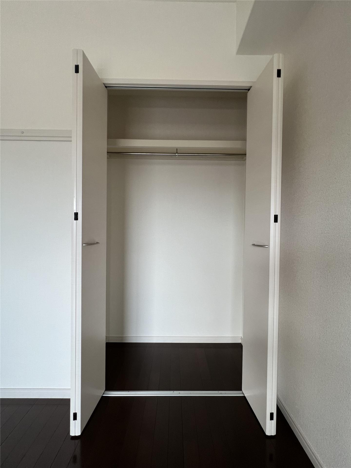 収納　同タイプ別室の写真です。