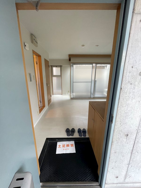 玄関　※別のお部屋のお写真です。御参考までに。