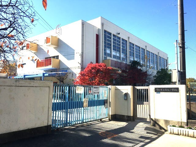 小学校　守口市立佐太小学校（小学校）まで88m
