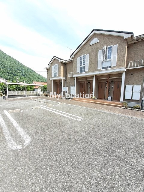 駐車場　☆敷地内に駐車場があります☆