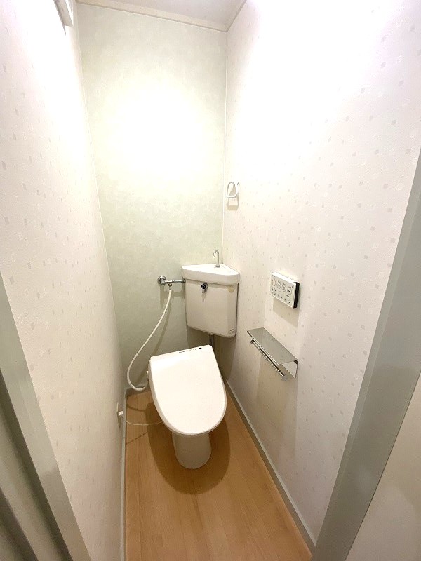 トイレ　トイレにはウォシュレット付きです☆