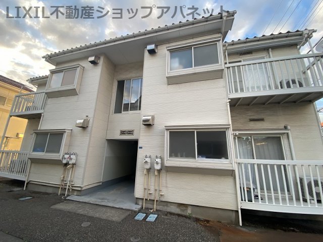 建物外観　2階建てのアパートになります