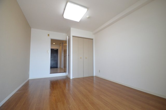 その他部屋・スペース　窓側から見ても部屋の中が明るく見えるのでゆったり過ごせますね