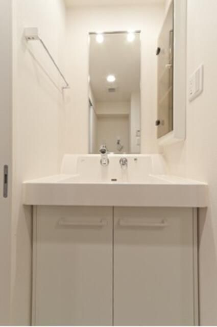 洗面設備　別タイプ部屋　参考写真です