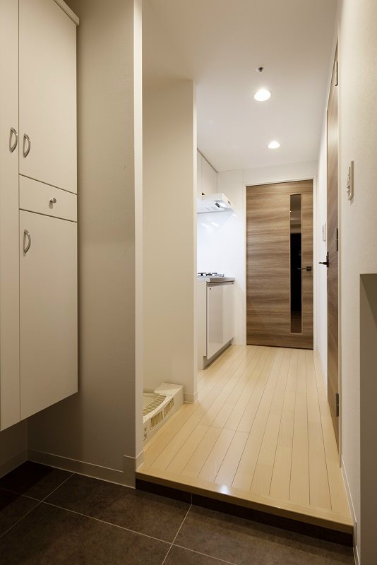 玄関　田町駅徒歩圏内のウォーターフロント物件！全室南向き