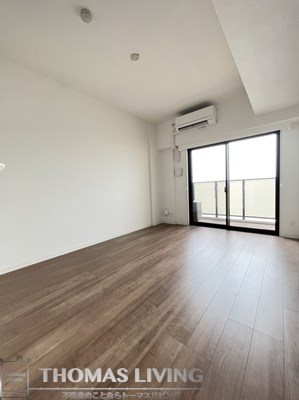 居室・リビング　※別号室の参考写真になります。