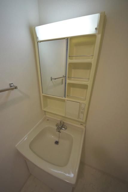 洗面設備　独立洗面台