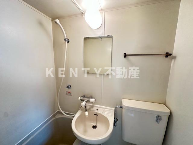 洗面設備　スペースが確保できる洗面所です