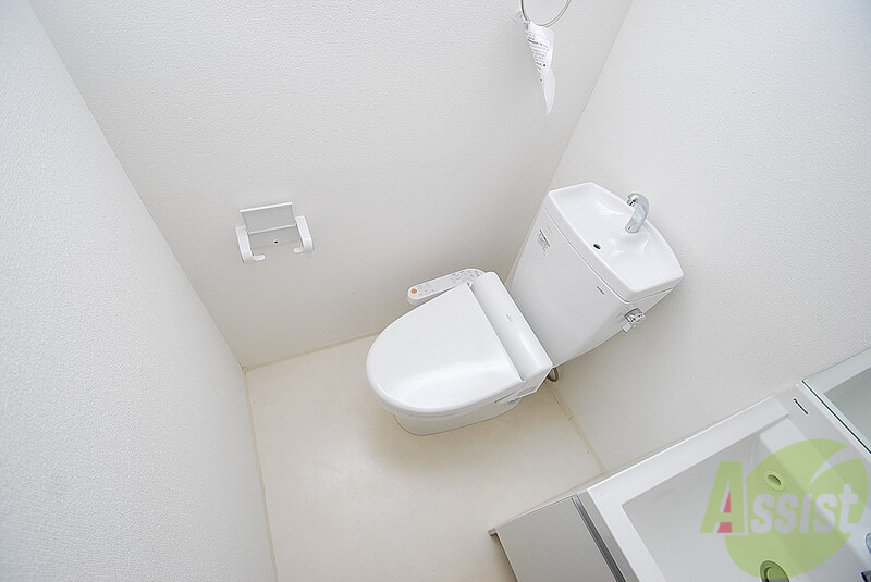 トイレ　キレイに清掃されたトイレは清潔感がり気分もよくなります。