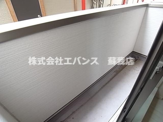 バルコニー　バルコニーからの眺めを楽しみながら食事をしませんか