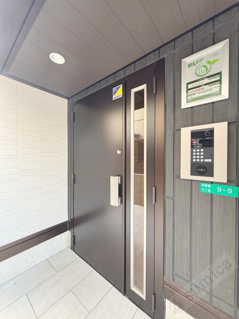 エントランス　オートロック完備で部外者シャットアウト♪♪