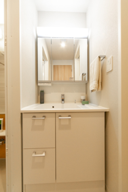 洗面設備　※写真は同タイプ住戸です。