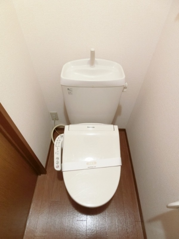 トイレ　図面と現状に相違がある場合には現状を優先