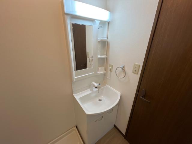 洗面設備　洗髪洗面化粧台