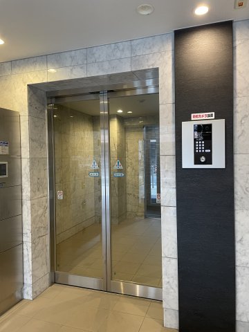 エントランス　エントランス