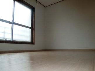 居室・リビング　向島ハイツ