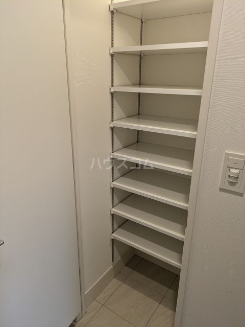 収納