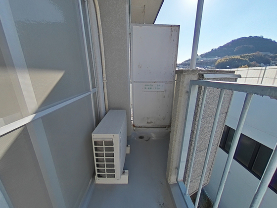 バルコニー　※別号室の写真です。