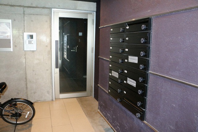 エントランス　素敵なエントランスがお出迎えです♪