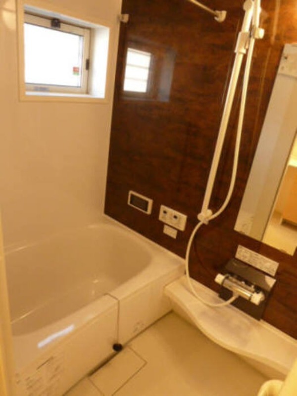 バス・シャワールーム　図面と現状に相違がある場合には現状を優先