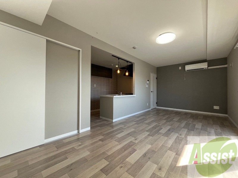 居室・リビング　広くてきれいなリビングです！快適に過ごせそうですね。