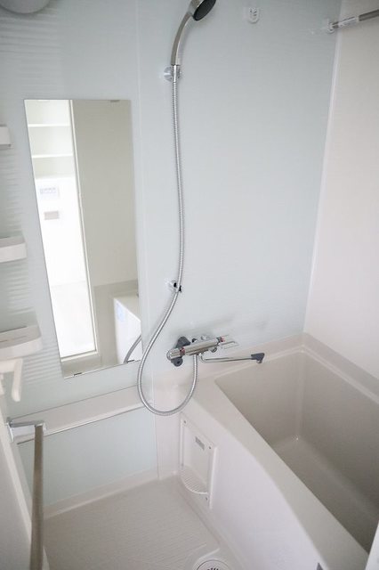 バス・シャワールーム　バスルーム