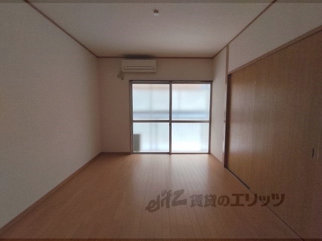 居室・リビング　居室