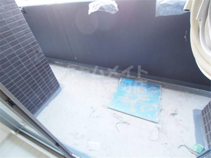 バルコニー　バルコニーからの眺めを楽しみながら食事をしませんか