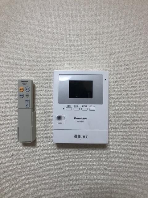 セキュリティ　モニター付きインターホン