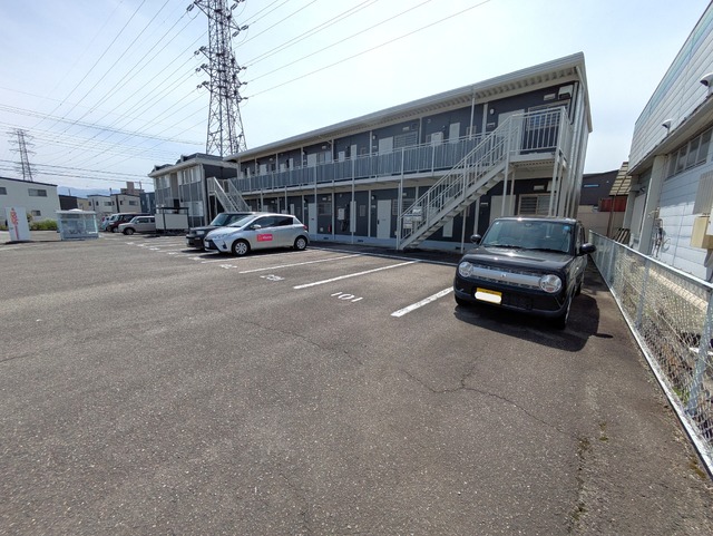 駐車場　敷地内駐車場