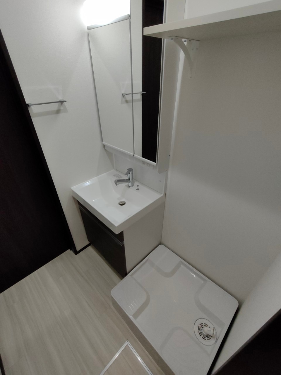 洗面設備　同シリーズ物件のモデルルームになります※現況優先