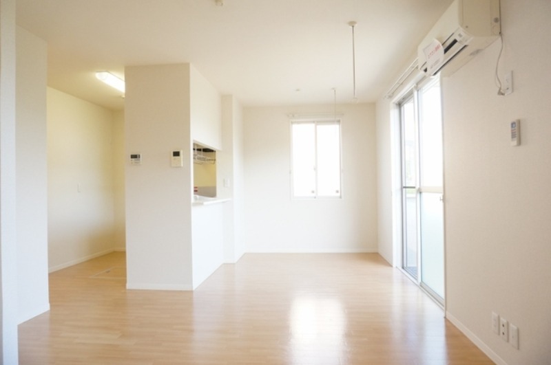 居室・リビング　図面と現状に相違がある場合には現状を優先