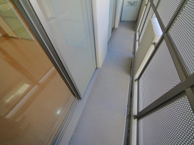 バルコニー　開放的で明るい空間を演出してくれるバルコニーです