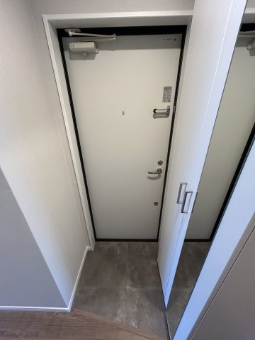 玄関　収納もある玄関です
