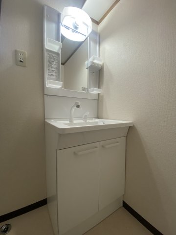 洗面設備　洗髪洗面化粧台