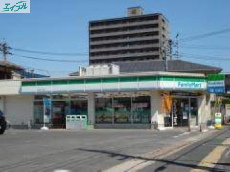 コンビニ　ファミリーマート伊福四丁目店（コンビニ）まで381m