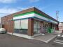 コンビニ　ファミリーマート 金津花乃杜店（コンビニ）まで1400m