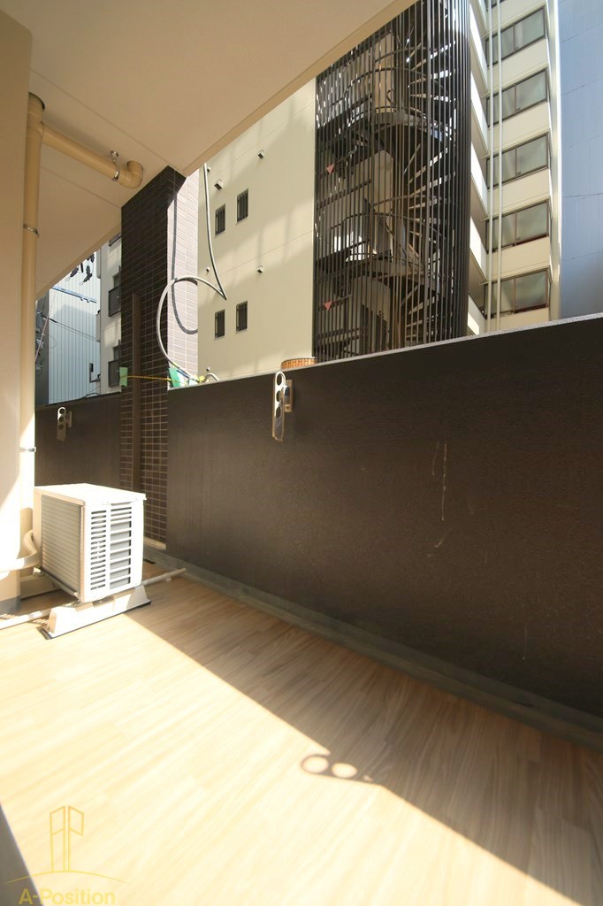 バルコニー　LaDouceur谷町