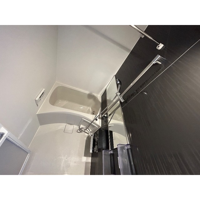 バス・シャワールーム　ゆったり過ごせるお風呂です