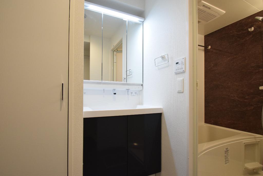 洗面設備　洗髪洗面化粧台