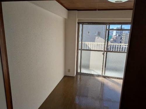 その他部屋・スペース　洋室　約4.5畳　別角度