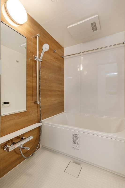 バス・シャワールーム　バス