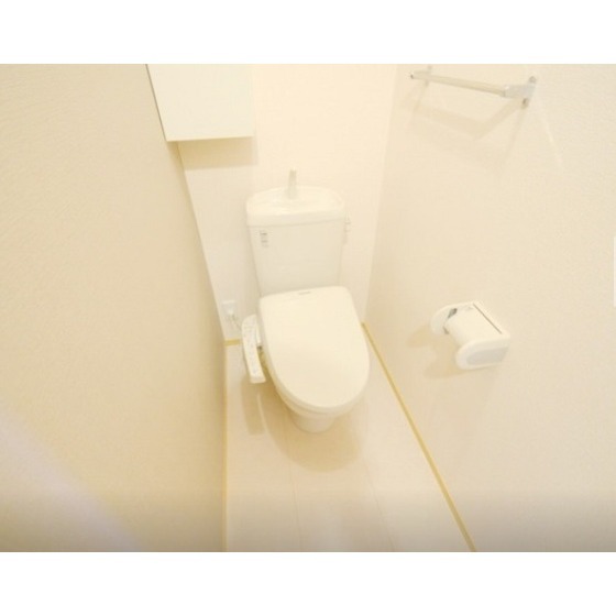 ＪＲ川越線 日進駅 徒歩5分 3階建 築15年のトイレ写真