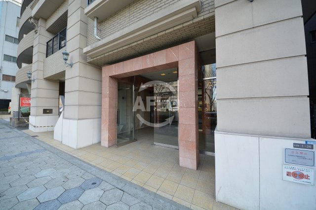 エントランス　クラウンハイム上町台セントラルラ・カーサ　エントランス