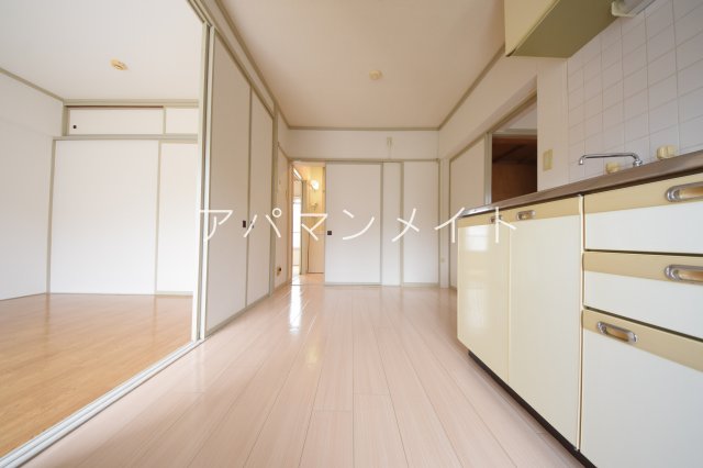 居室・リビング　角部屋です！