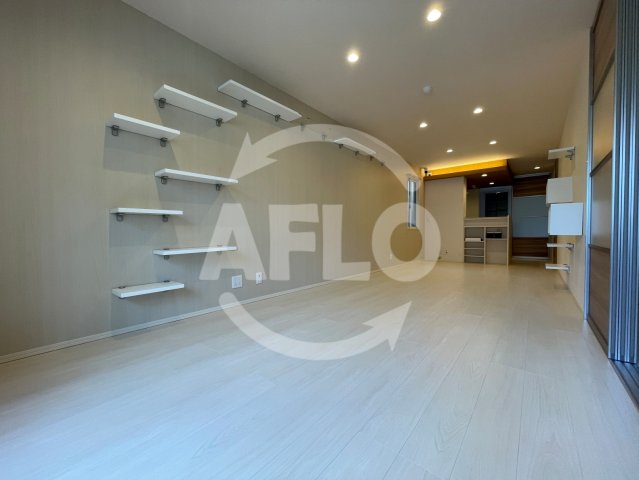 居室・リビング　ロイヤルコート　リビング