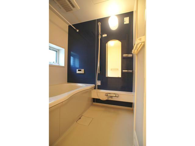 バス・シャワールーム　※別のお部屋の写真です。